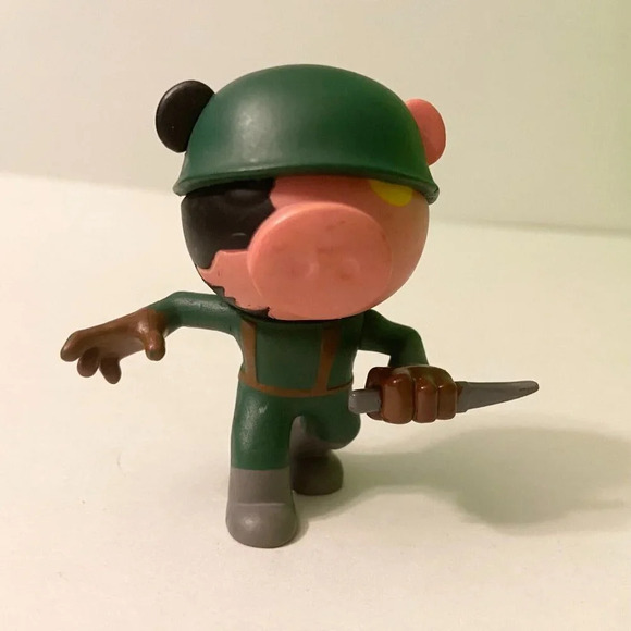 Robby Piggy Mini Figure 3 Inch Tall  Roblox Character Toy Series 1 - Picture 8 of 8